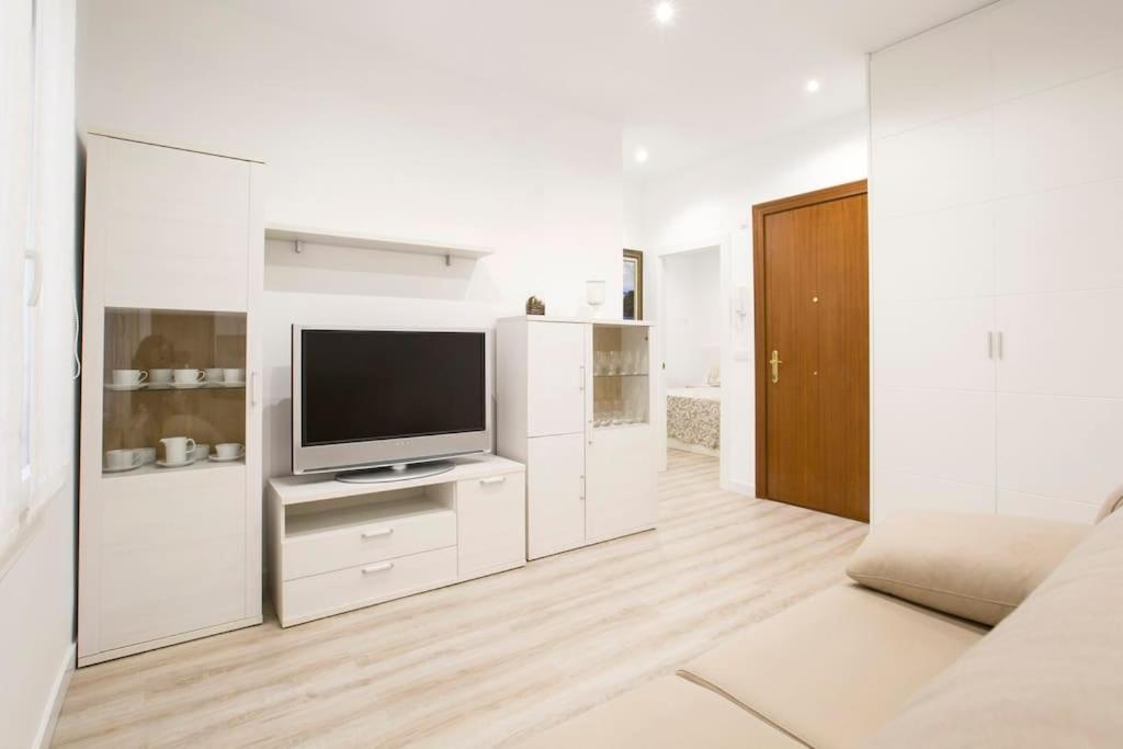 Piso En El Centro De Bilbao, Frente A La Alhondiga Apartment ภายนอก รูปภาพ