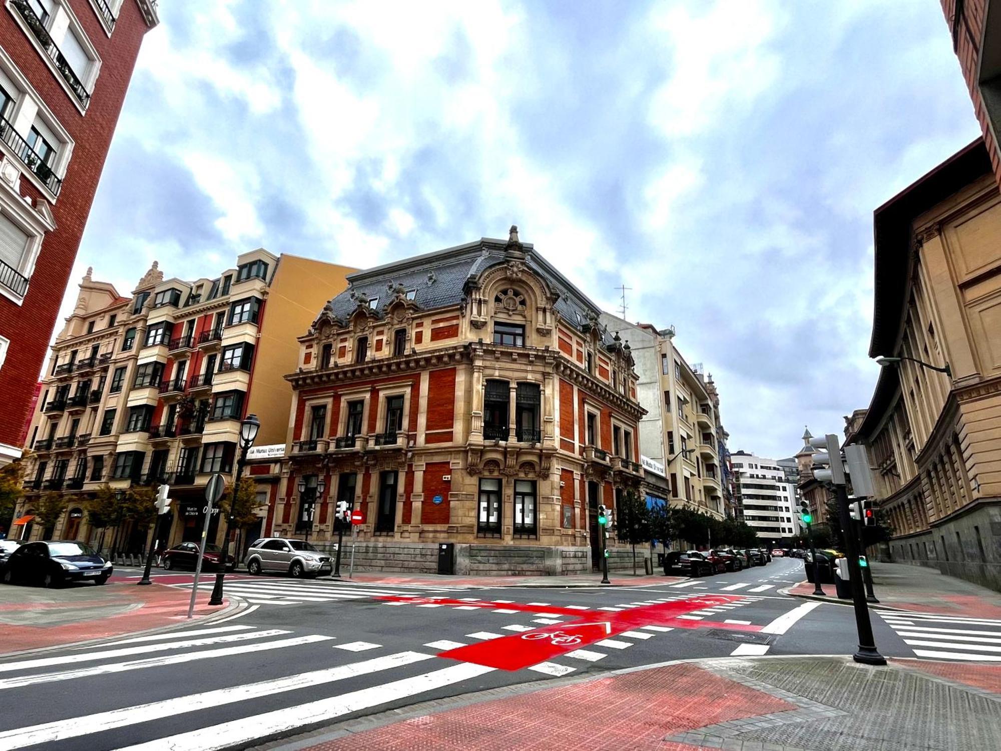 Piso En El Centro De Bilbao, Frente A La Alhondiga Apartment ภายนอก รูปภาพ